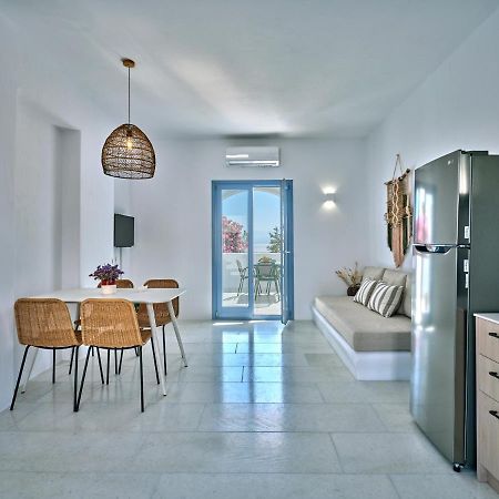 Etherio Apartment II Piso Livadi Eksteriør billede